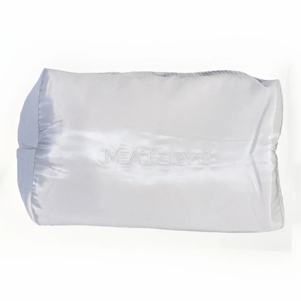 BRAND NEW Maelys Cosmetic Travel Bag Case White Pink Zipper Closure Makeup Pouch